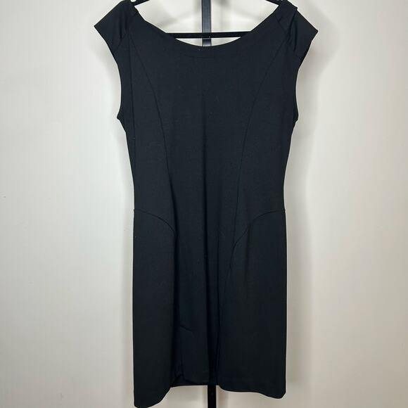 New York & Co Collection Black Dress-size 16-sleeveless, shift zippered, stretch - Picture 4 of 5